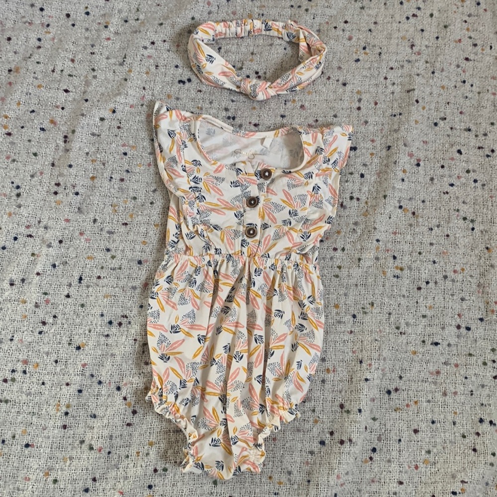 Jessica Simpson baby romper bodysuit with matching headband size 24m